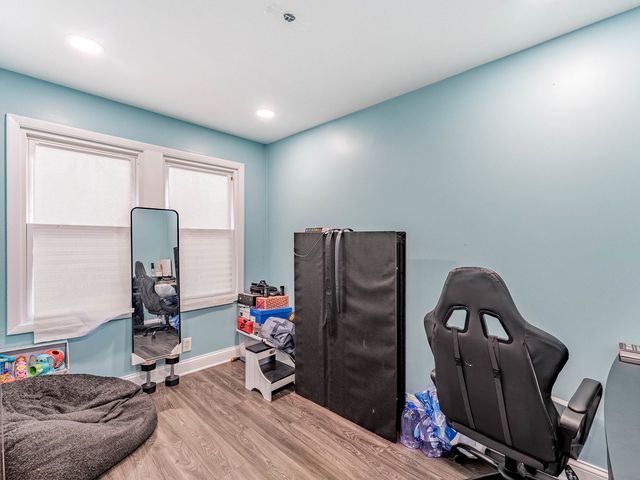 5330 W Drummond Place, Chicago, IL 60639