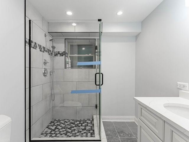 5330 W Drummond Place, Chicago, IL 60639