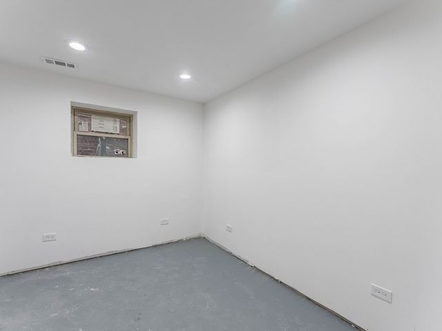 5330 W Drummond Place, Chicago, IL 60639