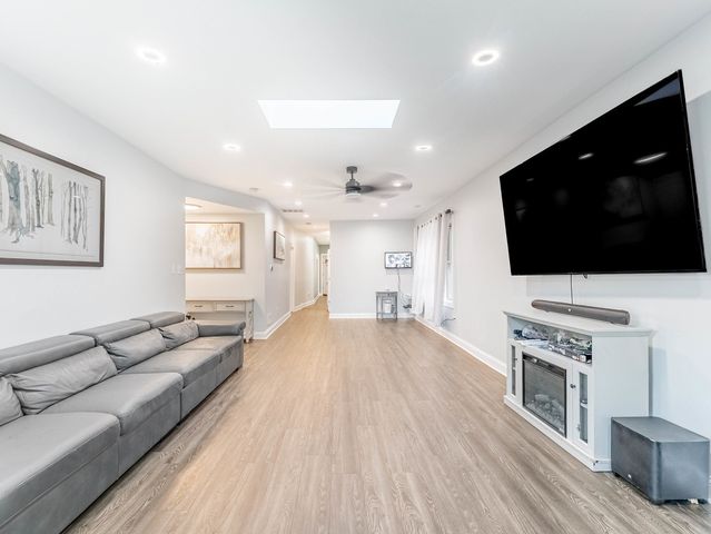 5330 W Drummond Place, Chicago, IL 60639