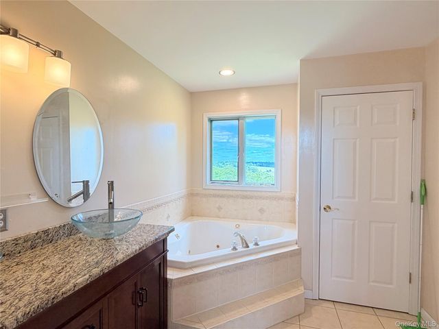 512 County Route 49, Middletown, NY 10940