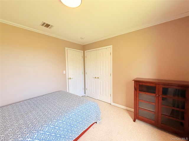 512 County Route 49, Middletown, NY 10940