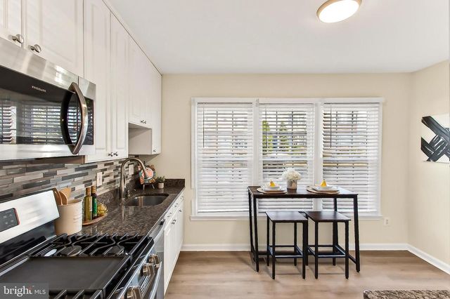 5406 MIDSHIP CT, Burke, VA 22015