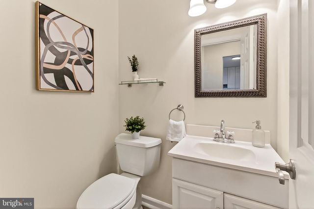 5406 MIDSHIP CT, Burke, VA 22015