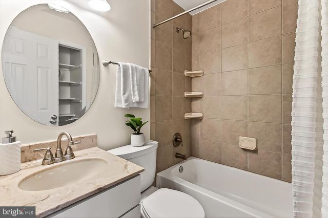 5406 MIDSHIP CT, Burke, VA 22015