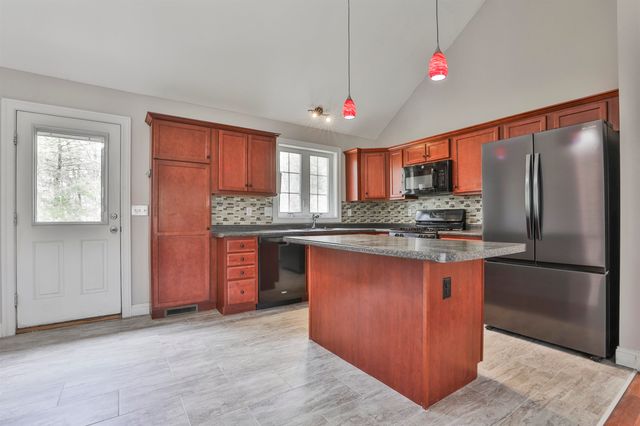 109 Old Brookline Road, Milford, NH 03055