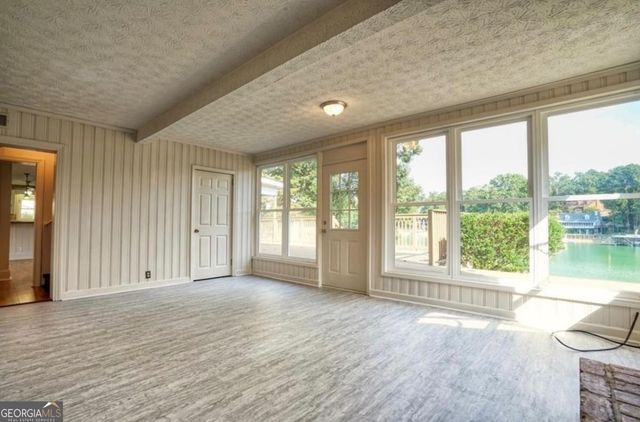 6163 Lake Lanier Hei Road, Buford, GA 30518