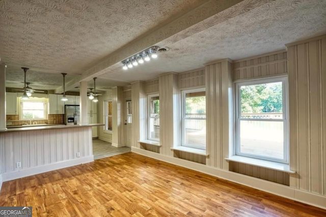 6163 Lake Lanier Hei Road, Buford, GA 30518