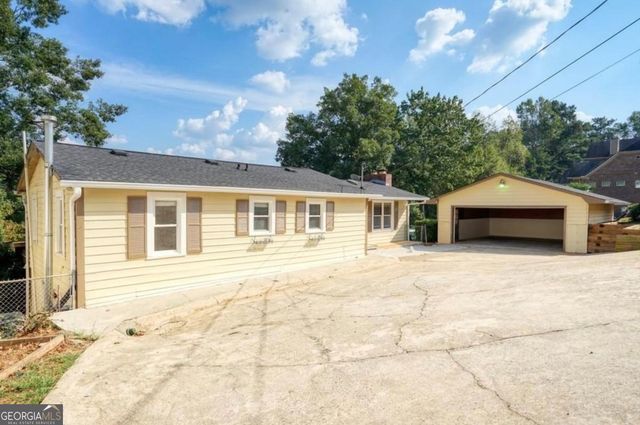 6163 Lake Lanier Hei Road, Buford, GA 30518