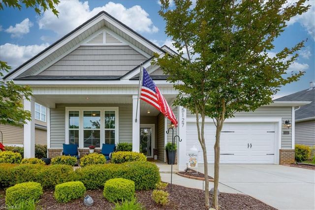 5127 Garnet Hill Drive, Clemmons, NC 27012