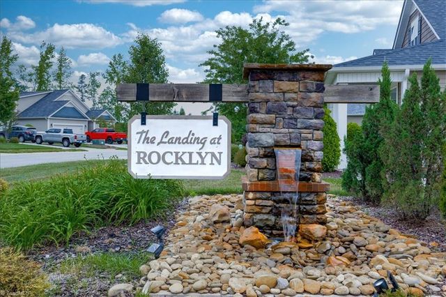 5127 Garnet Hill Drive, Clemmons, NC 27012