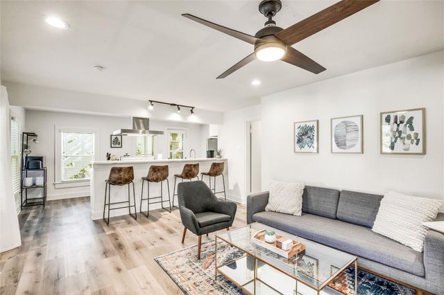 707 Highland Ave, Austin, TX 78703