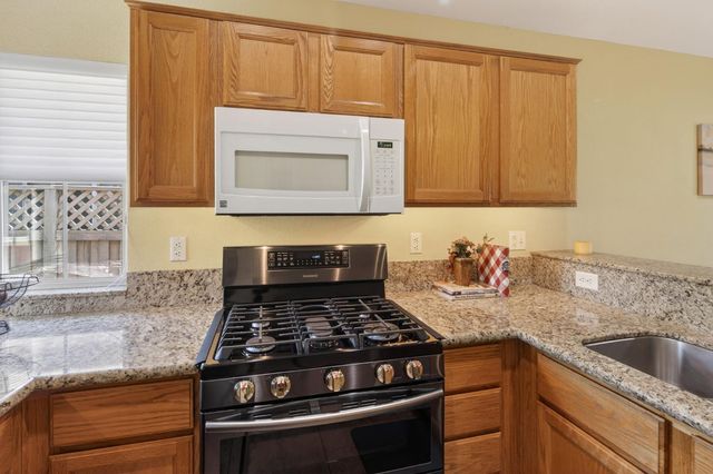 5329 Angelrock Loop, Roseville, CA 95747
