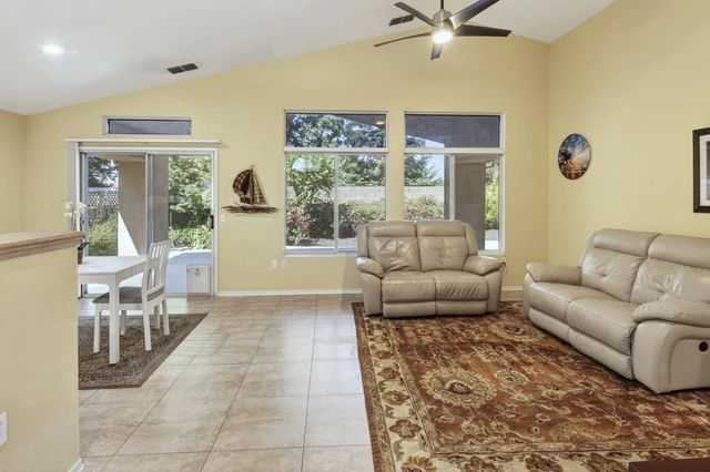 5329 Angelrock Loop, Roseville, CA 95747