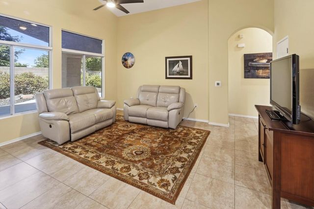 5329 Angelrock Loop, Roseville, CA 95747