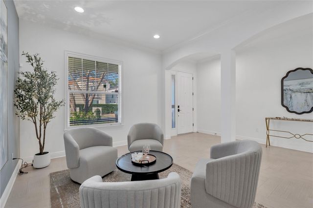 3824 W SANTIAGO STREET, Tampa, FL 33629