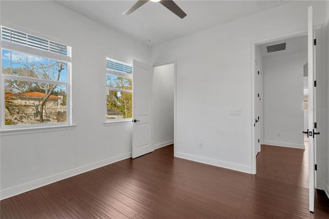 3824 W SANTIAGO STREET, Tampa, FL 33629