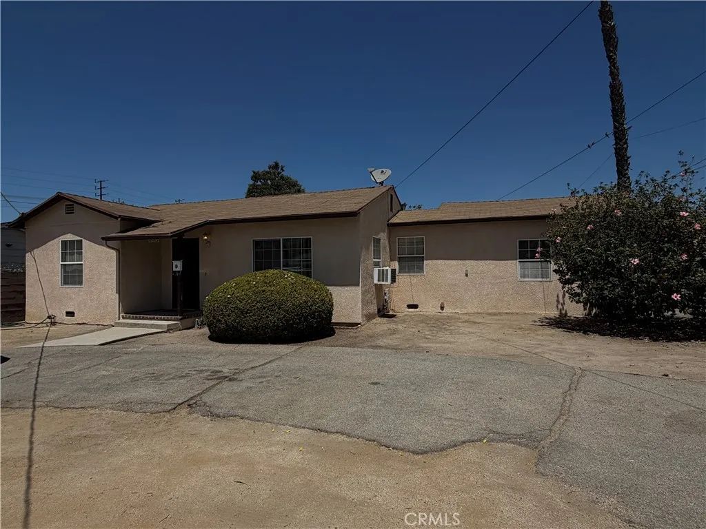 11811 Peoria Street, Sun Valley, CA 91352