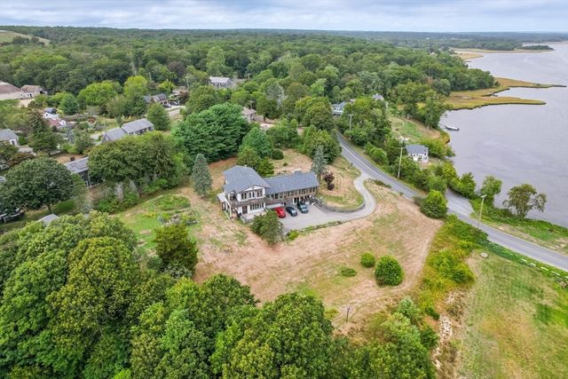 225 Hixbridge Rd, Westport, MA 02790