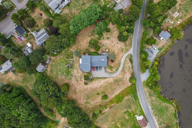 225 Hixbridge Rd, Westport, MA 02790