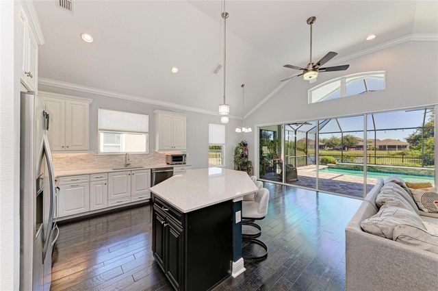 5217 HORIZON COVE, Bradenton, FL 34211