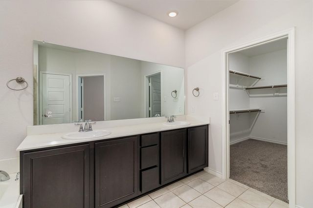 2413 Siskiyou Street, Lewisville, TX 75056