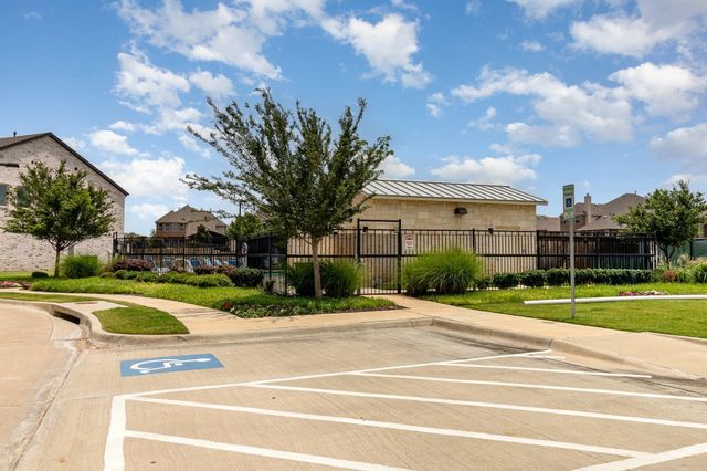 2413 Siskiyou Street, Lewisville, TX 75056
