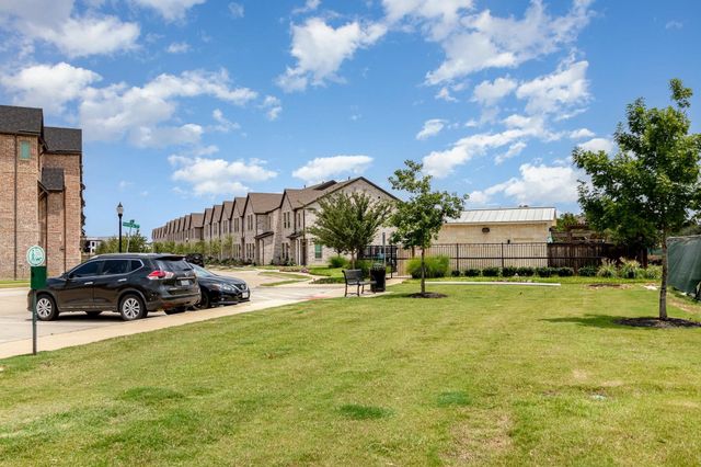 2413 Siskiyou Street, Lewisville, TX 75056