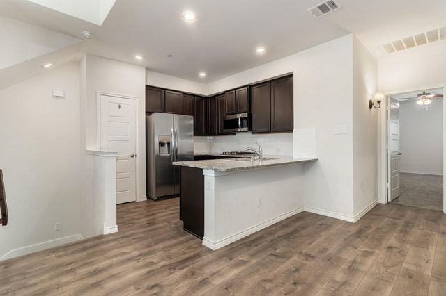 2413 Siskiyou Street, Lewisville, TX 75056