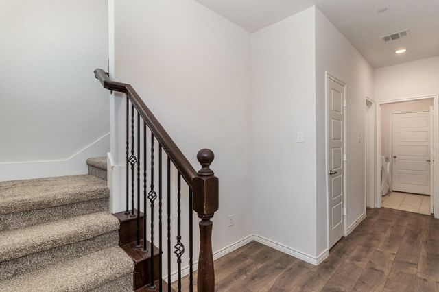 2413 Siskiyou Street, Lewisville, TX 75056