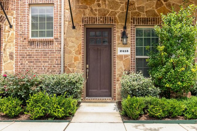 2413 Siskiyou Street, Lewisville, TX 75056