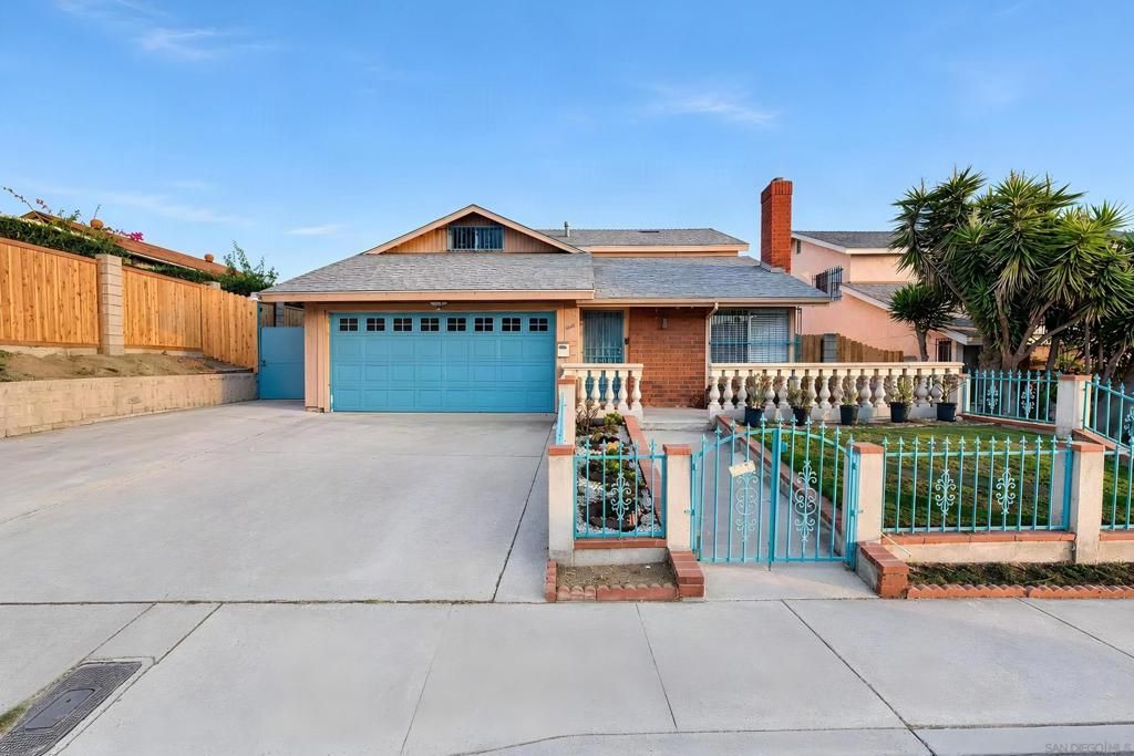 6645 Parkside Ave, San Diego, CA 92139 — exterior