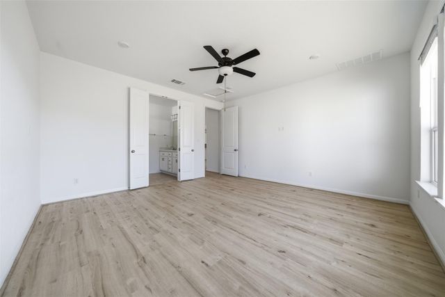 1977 Alasio DR, Leander, TX 78641