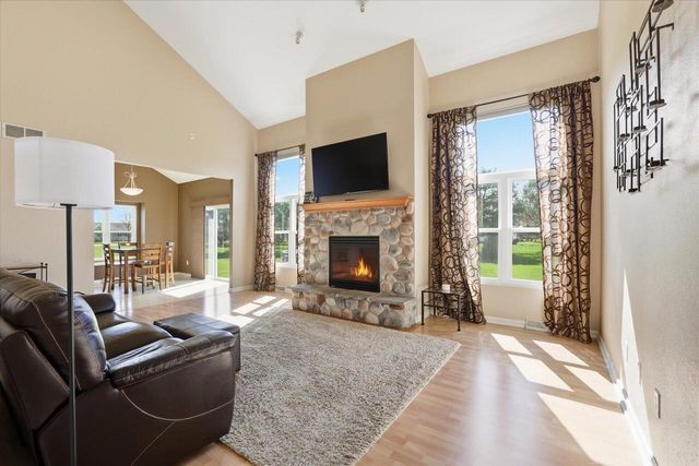 N8034 Nicky COURT, East Troy, WI 53120