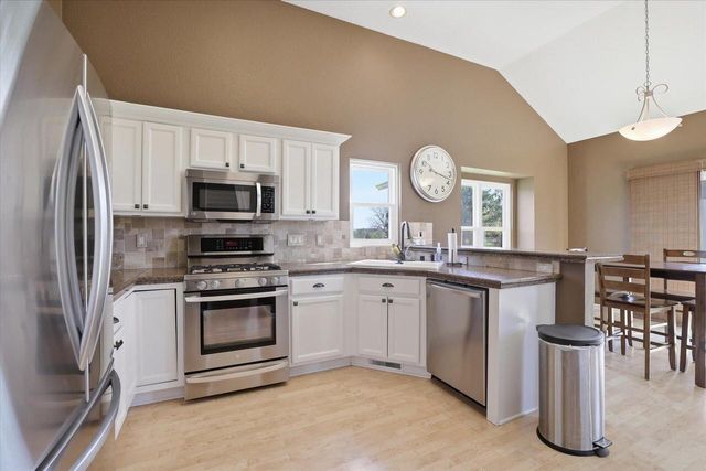 N8034 Nicky COURT, East Troy, WI 53120