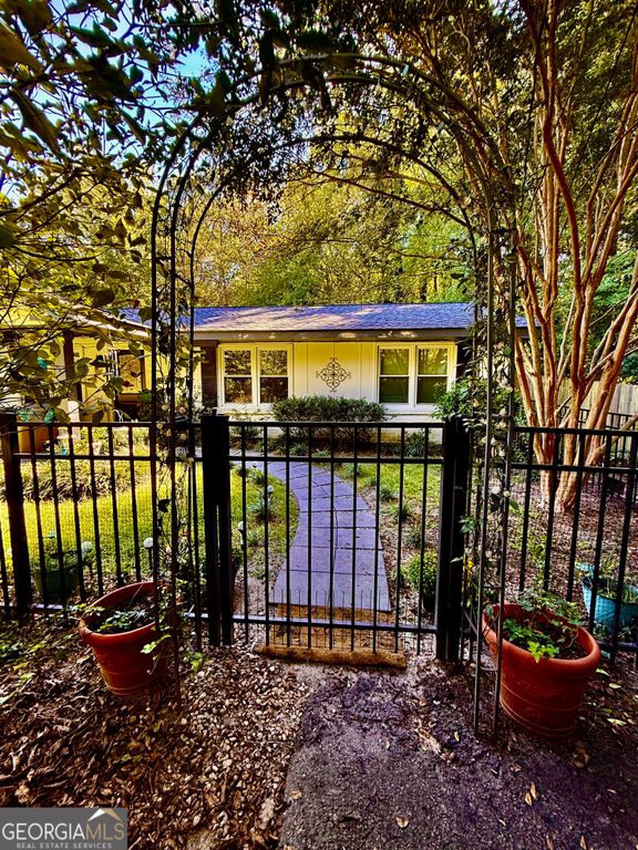 511 Allen Drive, Lawrenceville, GA 30043