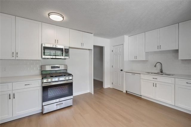 6831 Cedar Drive, Riverdale, GA 30296