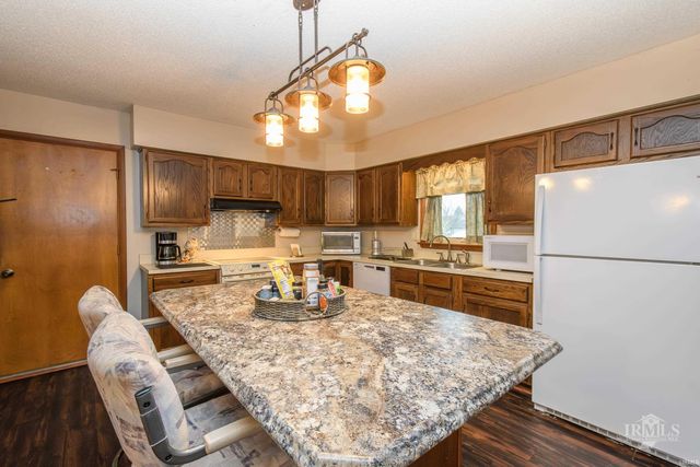 4300 W Coventry Drive, Muncie, IN 47304