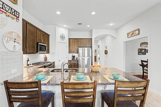 266 Finstown ST, Hutto, TX 78634