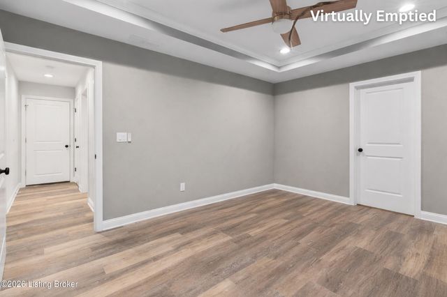 7323 Browns Ln, Louisville, KY 40258