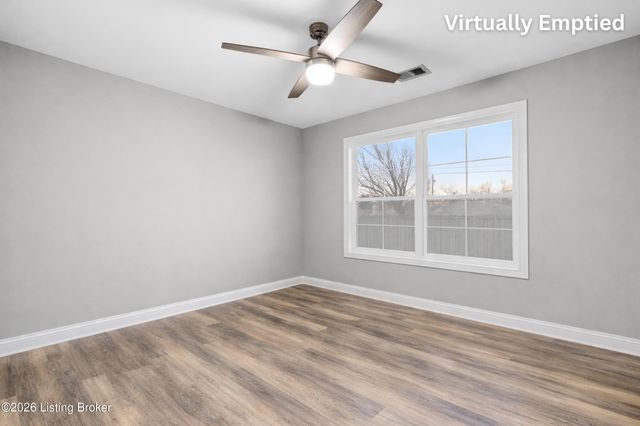 7323 Browns Ln, Louisville, KY 40258