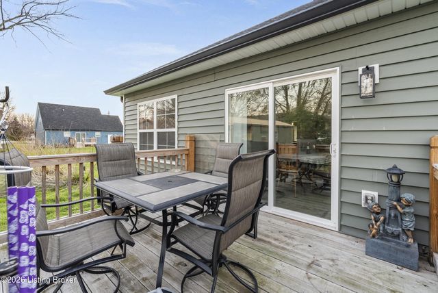 7323 Browns Ln, Louisville, KY 40258