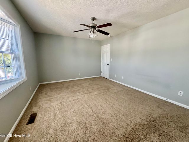 1225 Cross Creek Circle G7, Greenville, NC 27834
