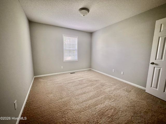 1225 Cross Creek Circle G7, Greenville, NC 27834