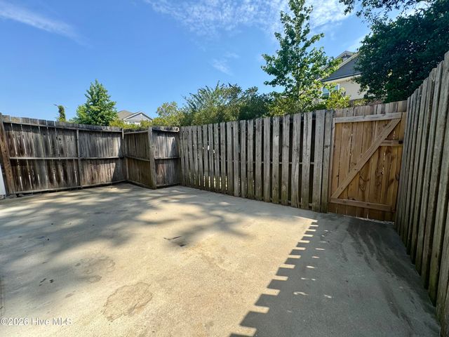 1225 Cross Creek Circle G7, Greenville, NC 27834