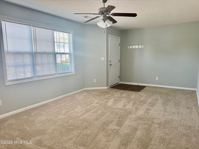1225 Cross Creek Circle G7, Greenville, NC 27834