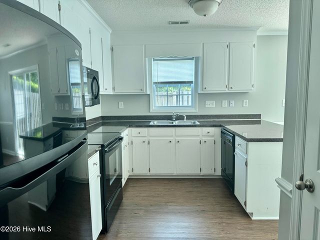 1225 Cross Creek Circle G7, Greenville, NC 27834