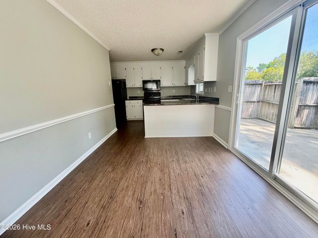 1225 Cross Creek Circle G7, Greenville, NC 27834