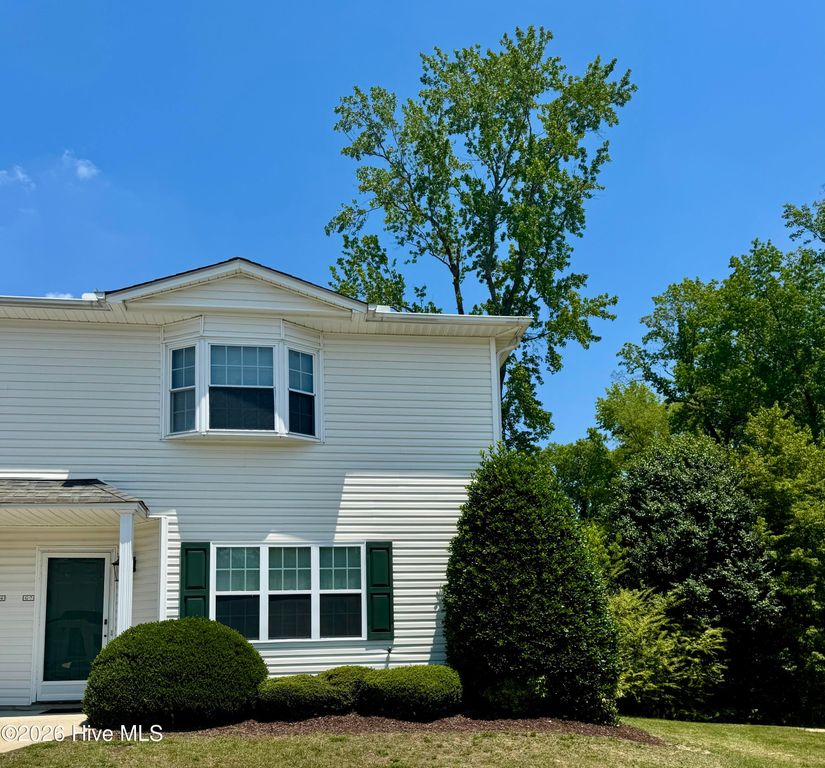 1225 Cross Creek Circle G7, Greenville, NC 27834