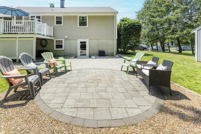 27 Hayes Ave, Beverly, MA 01915